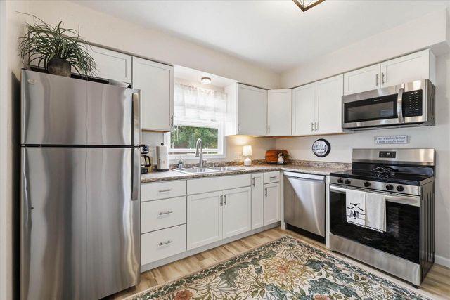 731 E ROOSEVELT STREET, Appleton, WI 54911