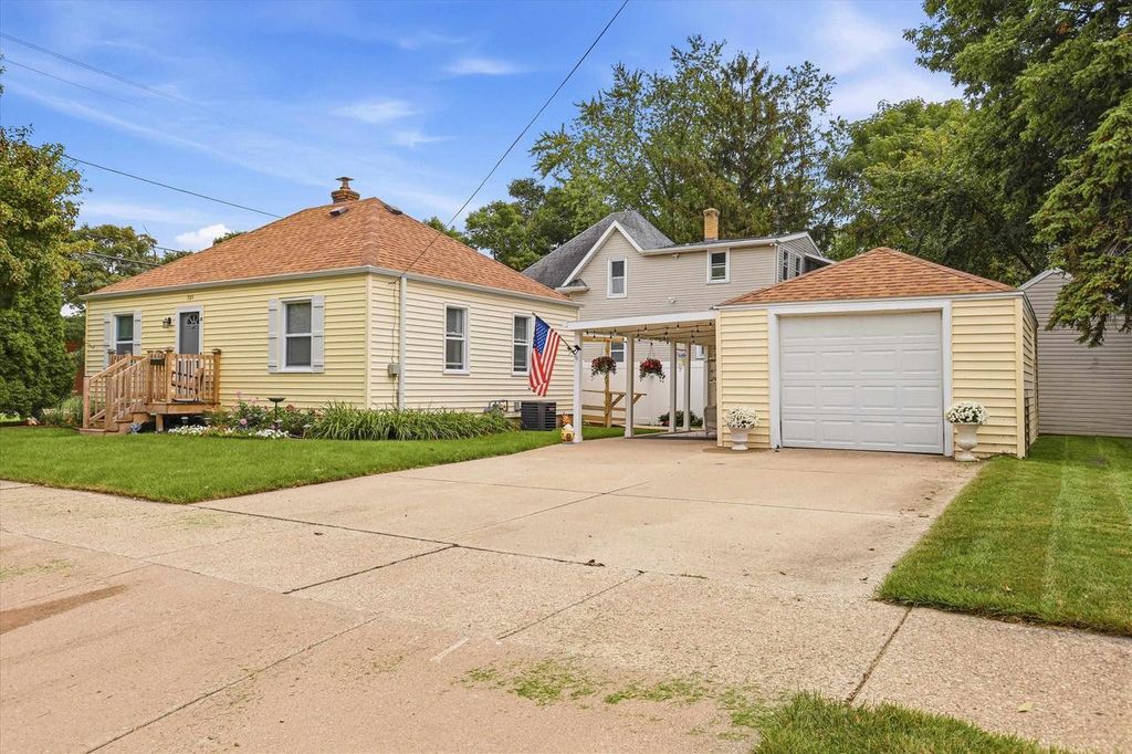 731 E ROOSEVELT STREET, Appleton, WI 54911