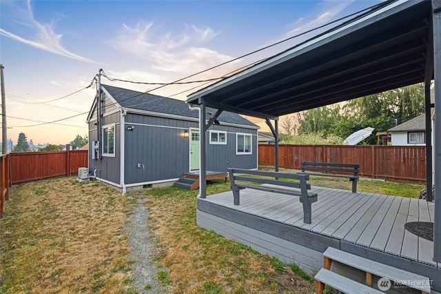 1750 S Anderson Street, Tacoma, WA 98405