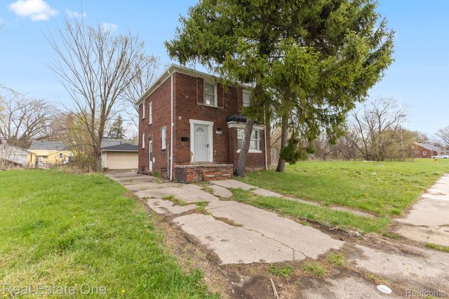 13113 CAMDEN Street, Detroit, MI 48213