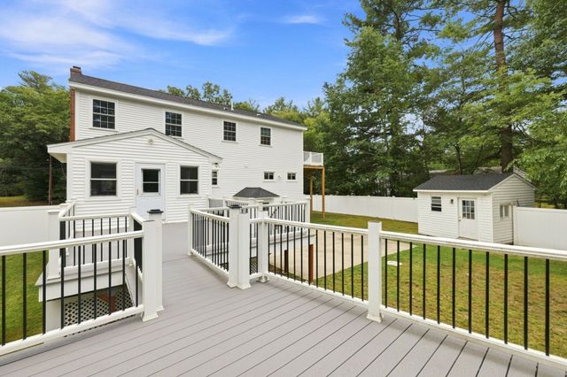 8 Victory Rd, Billerica, MA 01862