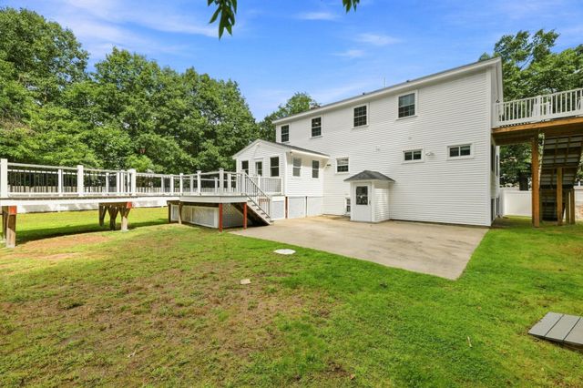 8 Victory Rd, Billerica, MA 01862