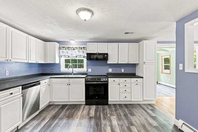8 Victory Rd, Billerica, MA 01862