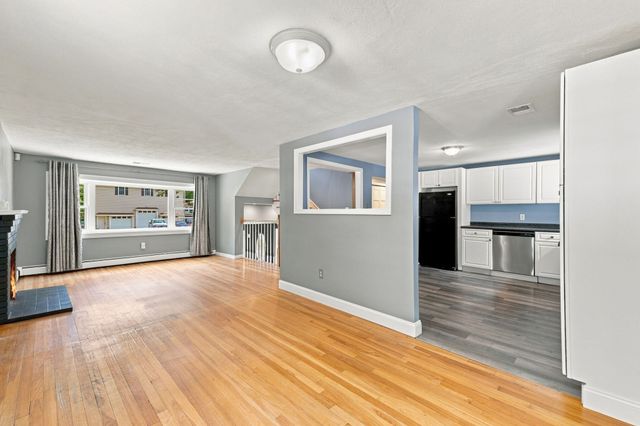 8 Victory Rd, Billerica, MA 01862