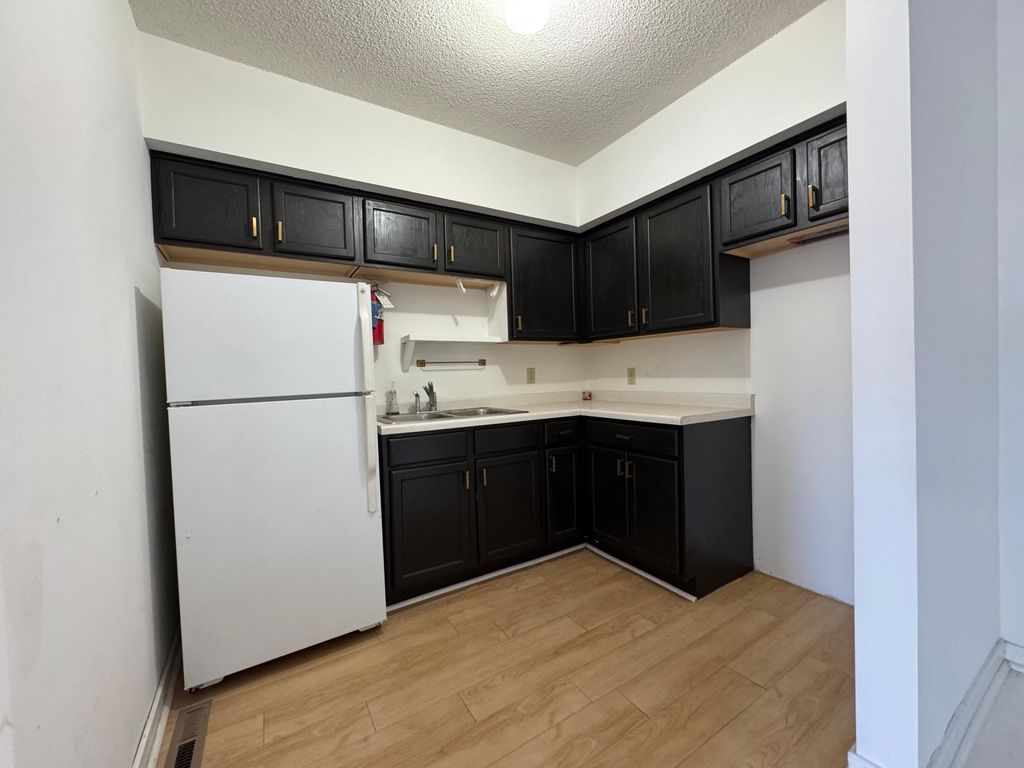 1050 Selby Avenue, Saint Paul, MN 55104 — photo 5