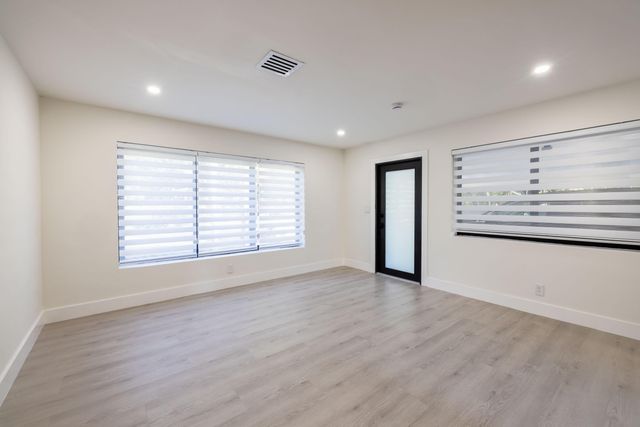 1341 SE 10th Avenue, Fort Lauderdale, FL 33316