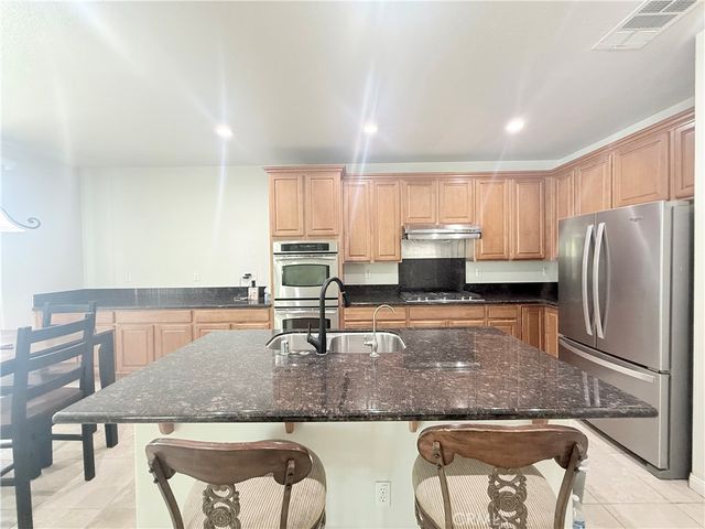 14551 Sleepy Creek, Eastvale, CA 92880