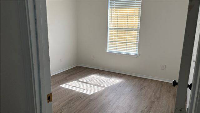 621 E 1st Street, Gentry, AR 72734