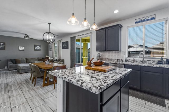 17555 W MONTE LINDO Lane, Surprise, AZ 85387