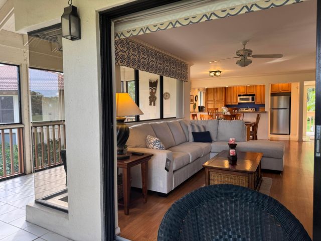 428 Brackenwood Lane S, Palm Beach Gardens, FL 33418