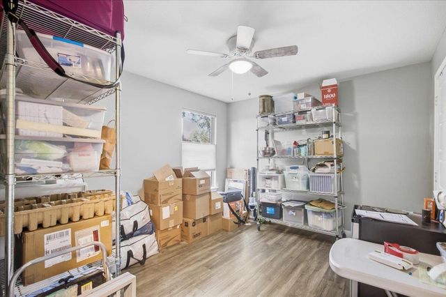706 Jones ST, Smithville, TX 78957