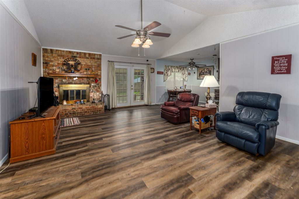 1620 Edge Hill Road, Benbrook, TX 76126 — photo 3