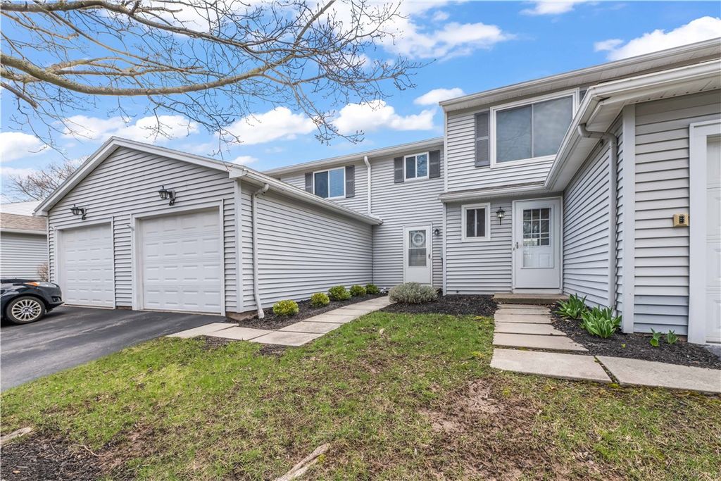 47 Bucklebury Hill, Perinton, NY 14450