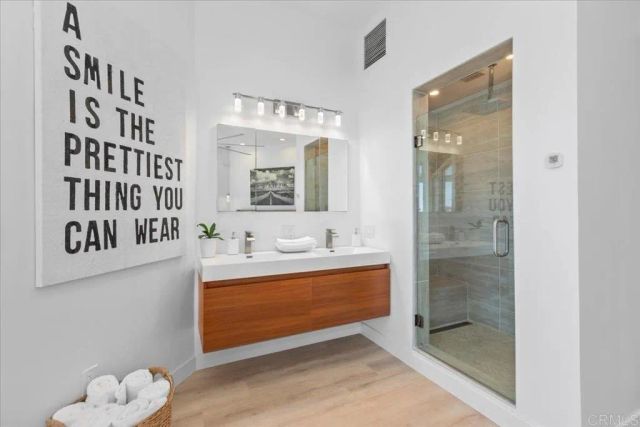 1645 Noma Lane, Encinitas, CA 92024