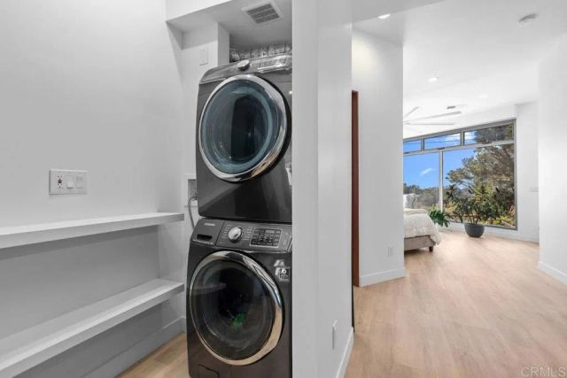 1645 Noma Lane, Encinitas, CA 92024