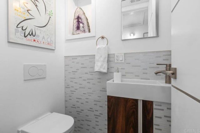 1645 Noma Lane, Encinitas, CA 92024