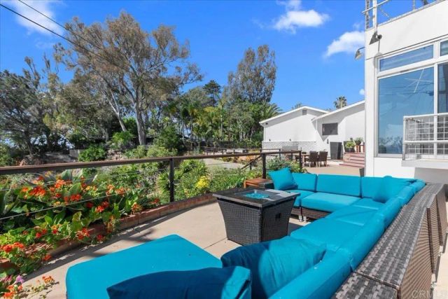 1645 Noma Lane, Encinitas, CA 92024