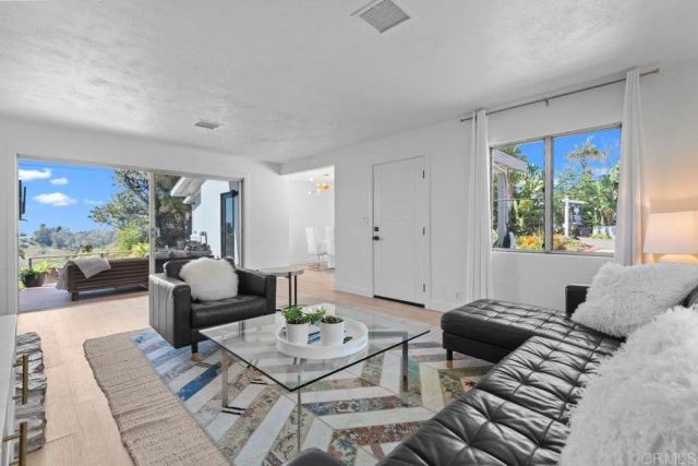 1645 Noma Lane, Encinitas, CA 92024