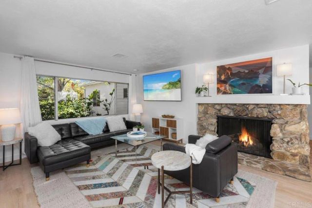 1645 Noma Lane, Encinitas, CA 92024