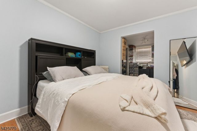 191 E 9Th St, Clifton City, NJ 07011