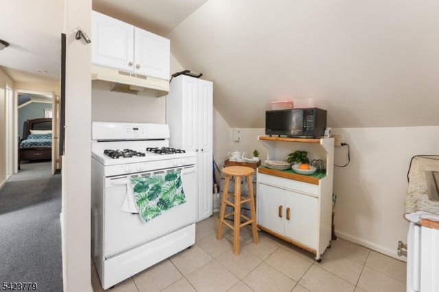 191 E 9Th St, Clifton City, NJ 07011