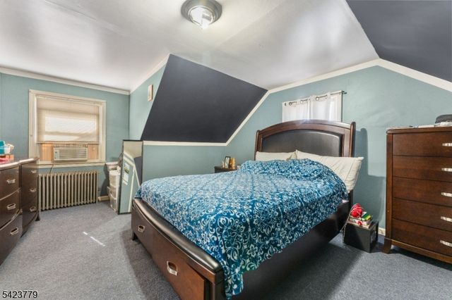 191 E 9Th St, Clifton City, NJ 07011