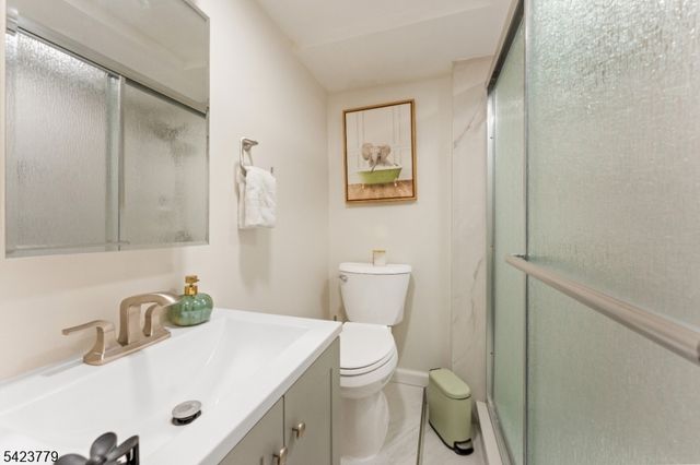 191 E 9Th St, Clifton City, NJ 07011