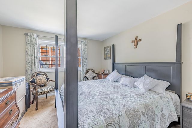6135 W 94th Street A1, Oak Lawn, IL 60453