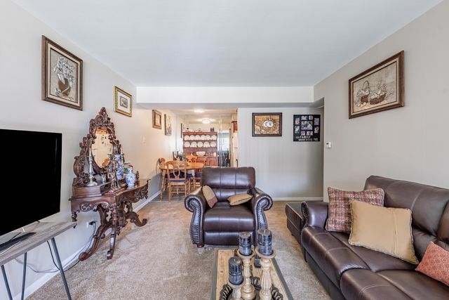 6135 W 94th Street A1, Oak Lawn, IL 60453