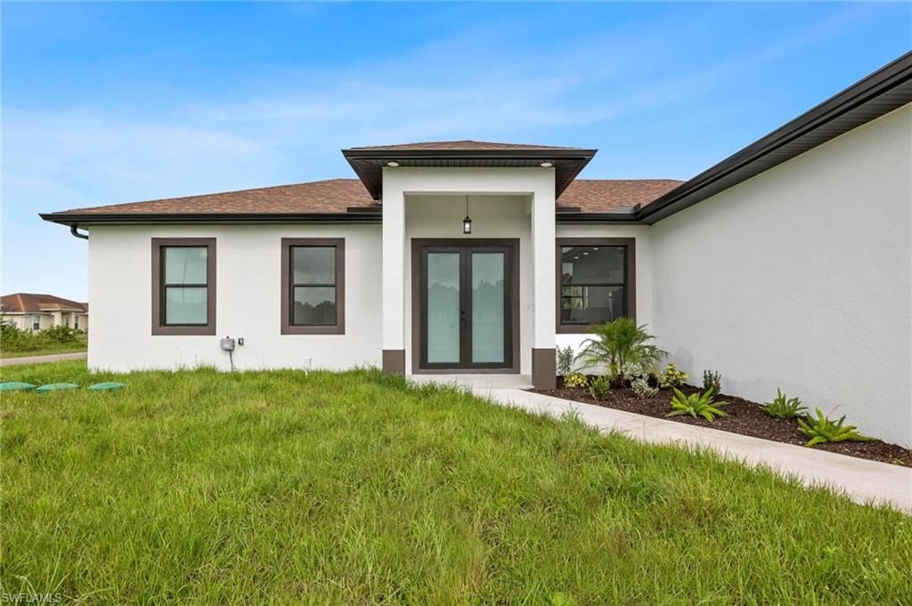 744 Oakridge AVE S, LEHIGH ACRES, FL 33974 — photo 3