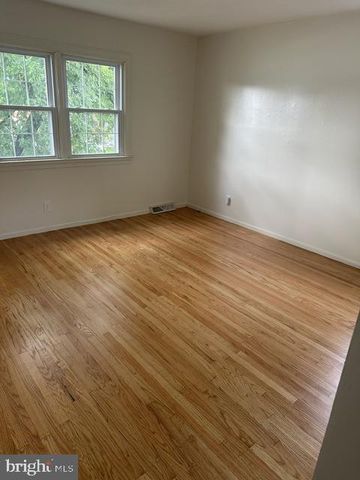 103 GARY AVE, Carneys Point, NJ 08069