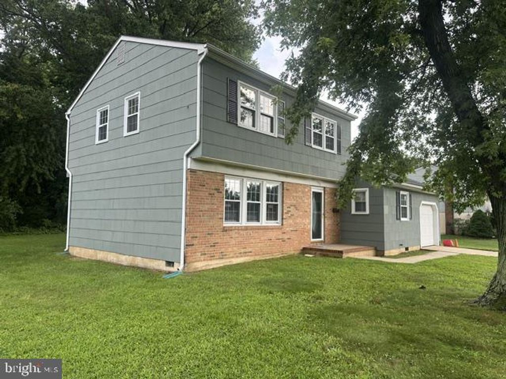 103 GARY AVE, CARNEYS POINT, NJ 08069 — photo 2