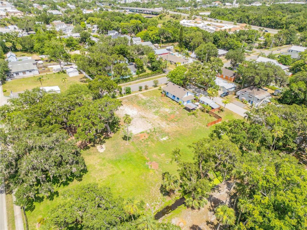 Image 16 of property listing at 108 S MYRTLE AVENUE, New Smyrna Beach, FL 32168