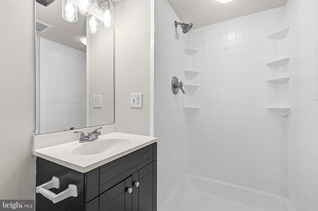 11736 DECADE CT, Reston, VA 20191