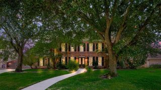 5573 Sugar Hill Drive, Houston, TX 77056