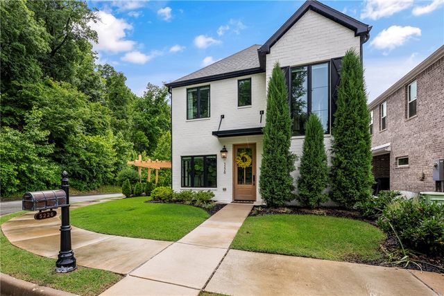 5226 Brookmere Street, Rogers, AR 72758