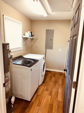 223 Greenwood Dr, Smithville, TN 37166