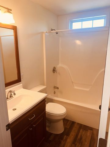 223 Greenwood Dr, Smithville, TN 37166