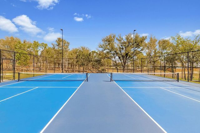 180 Hornet ST, Elgin, TX 78621