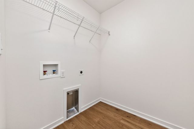 424 Napoli Avenue, West Des Moines, IA 50266