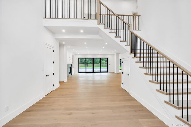 523 Long Beach Road, Nissequogue, NY 11780