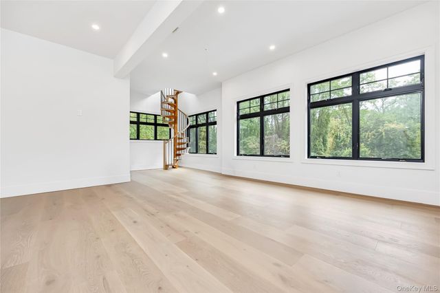 523 Long Beach Road, Nissequogue, NY 11780