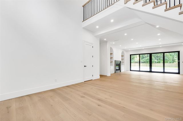 523 Long Beach Road, Nissequogue, NY 11780