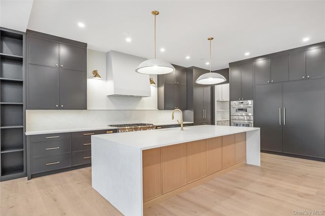 523 Long Beach Road, Nissequogue, NY 11780