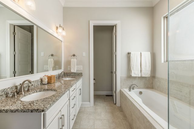 324 River Bluff Dr, Franklin, TN 37064