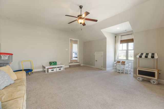 324 River Bluff Dr, Franklin, TN 37064