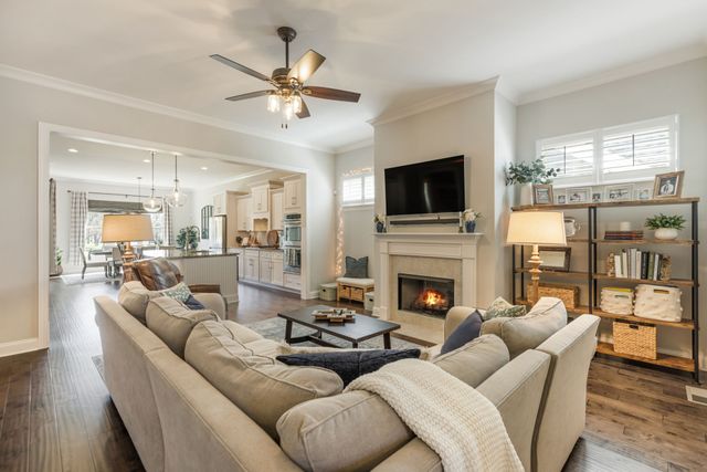 324 River Bluff Dr, Franklin, TN 37064