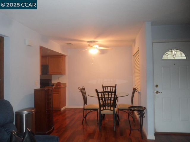 1405 Hull Ln, Martinez, CA 94553