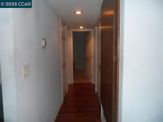 1405 Hull Ln, Martinez, CA 94553