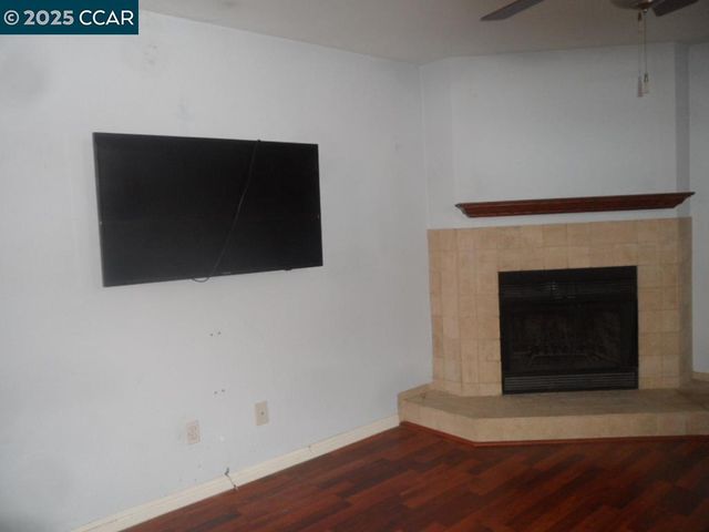 1405 Hull Ln, Martinez, CA 94553